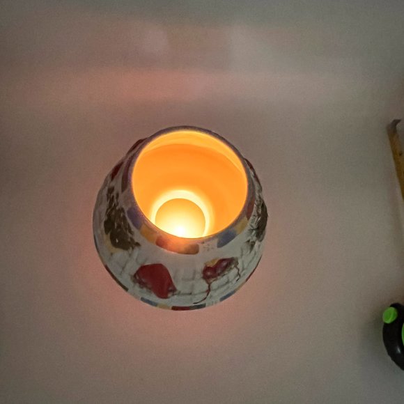 Christmas Winter Holiday Yankee Candle Lamp Shade Topper Multicolor Collectible - Picture 2 of 12